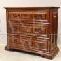 Antique Italian chest of drawers from the 17th century in walnut   