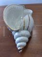 Vintage shell-shaped vase in white and gold ceramic      