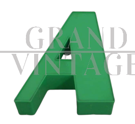 Lettera A in plastica verde per insegna vintage anni '80