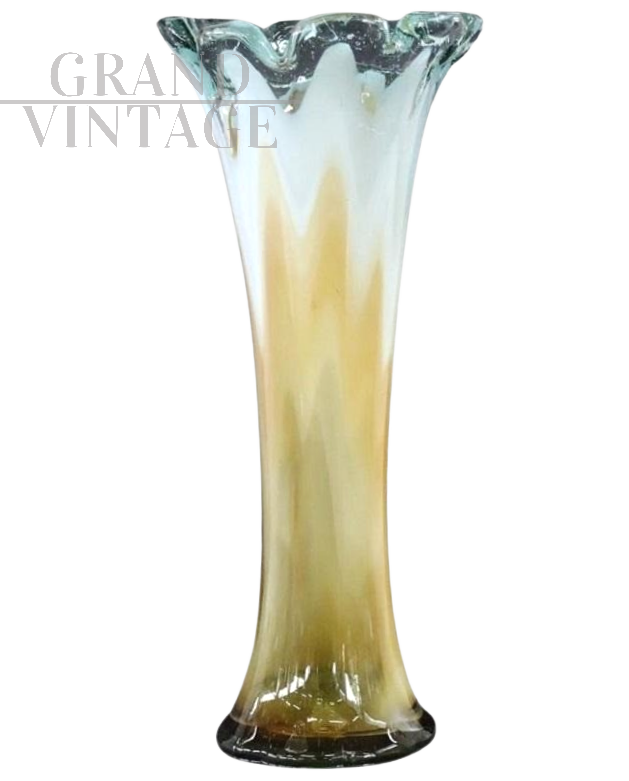 Vaso vintage in vetro di Murano color caramello e bianco, anni '60                            