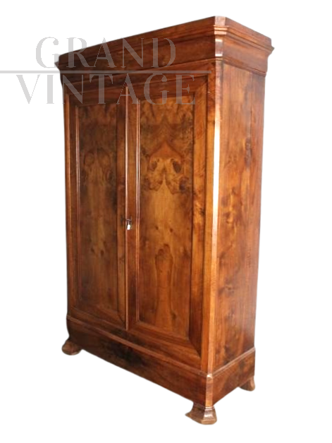 Antique Louis Philippe wardrobe in solid walnut, 19th century