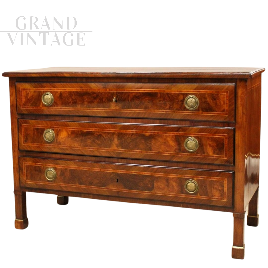 Antique Empire dresser in threaded walnut, 19th century Italy