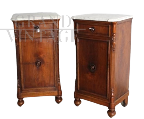 Pair of Tuscan Louis Philippe bedside tables with marble top, 1870