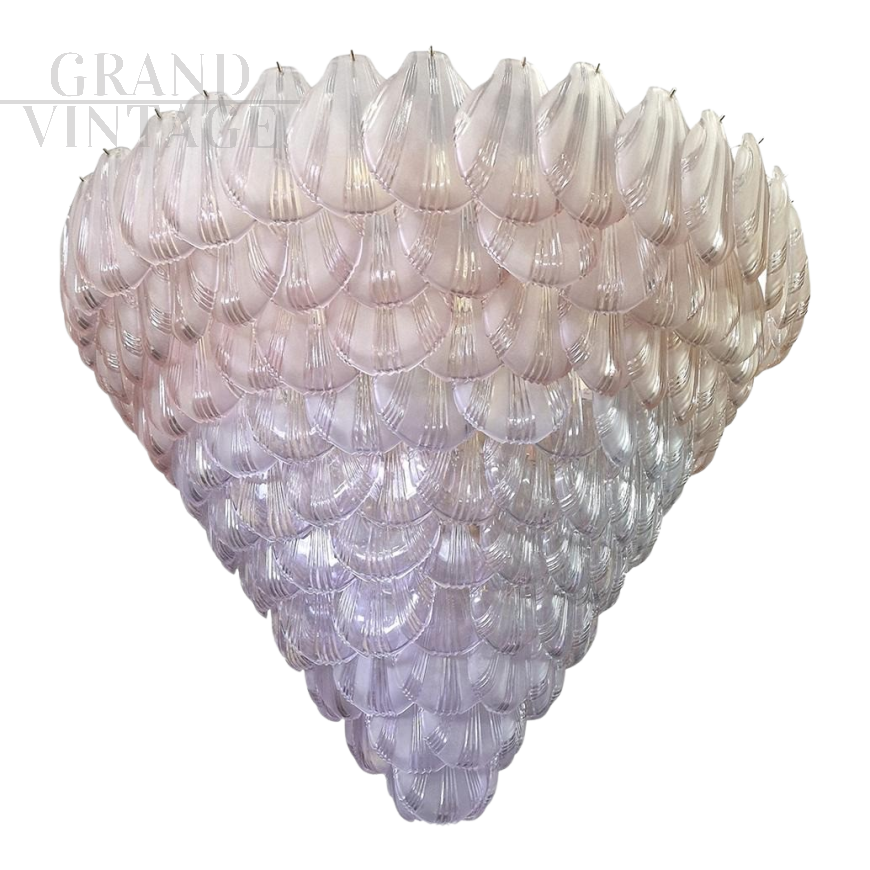 Large chandelier in Murano glass with shells