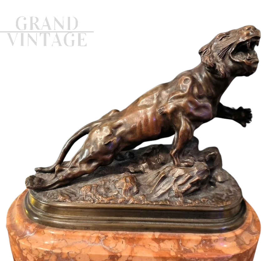 J. J. Hesteau - bronze sculpture of a wounded tiger, France early 1900s