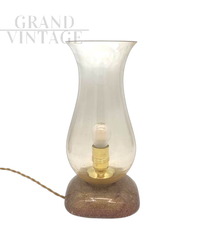 Seguso vase-shaped table lamp in Murano glass with gold