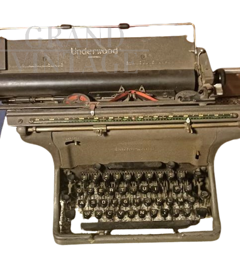 Underwood typewriter