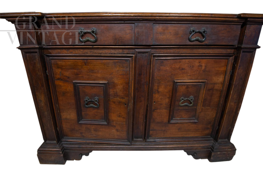 1600s Sideboard