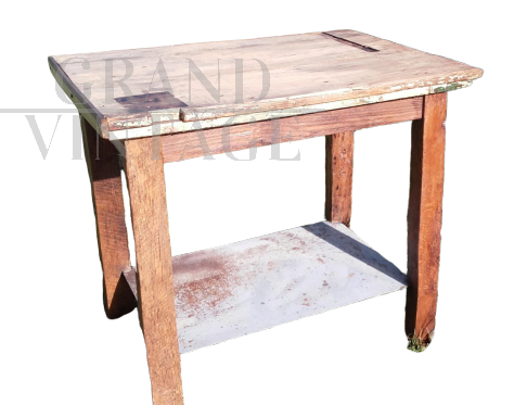 Recycled wood table