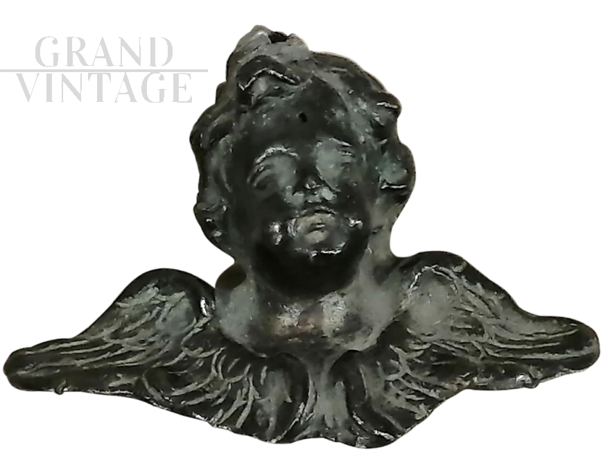 Bronze angel from the 1500s