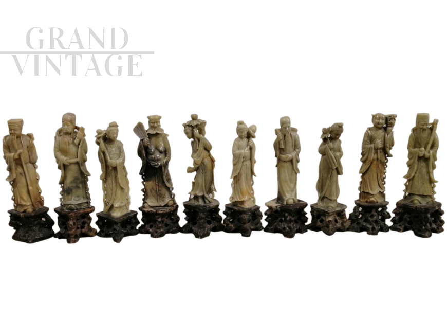 10 Chinese statuettes from the 19th century