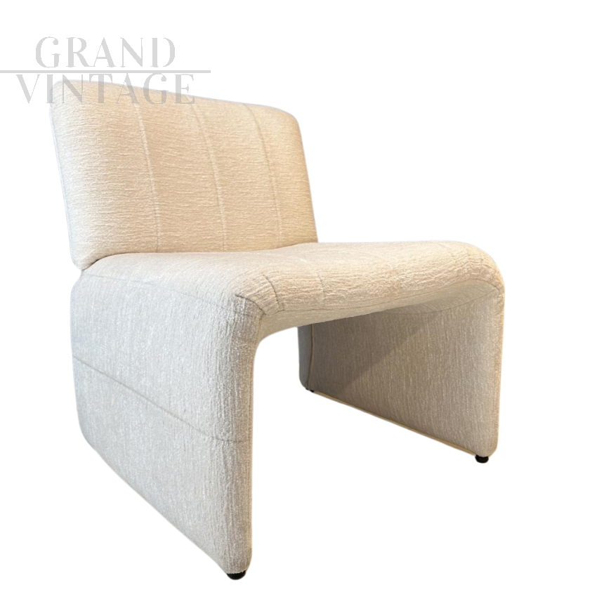 Vintage armchair with a modern design in white velvet, 1970s