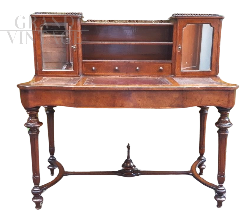 Antique Lombard Ladies' desk in threaded walnut briar            