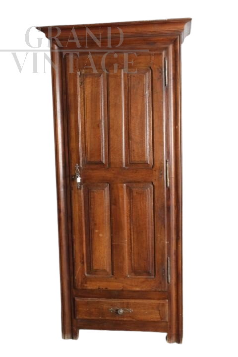 Antique Provençal cupboard or wardrobe in walnut with one door, 18th century