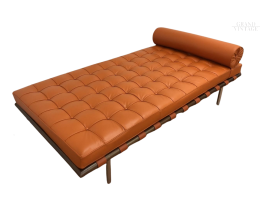 Barcelona daybed by Mies Van Der Rohe for Knoll