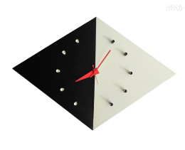 Kite wall clock